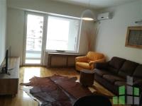 Se izdava namesten stan vo Skopje, Karposh 1 so povrshina od 65 m2.
 Ekstra: Klima, Centralno Parno, Lift, Nova Zgrada, Garaza.
 Cena: 500 EUR